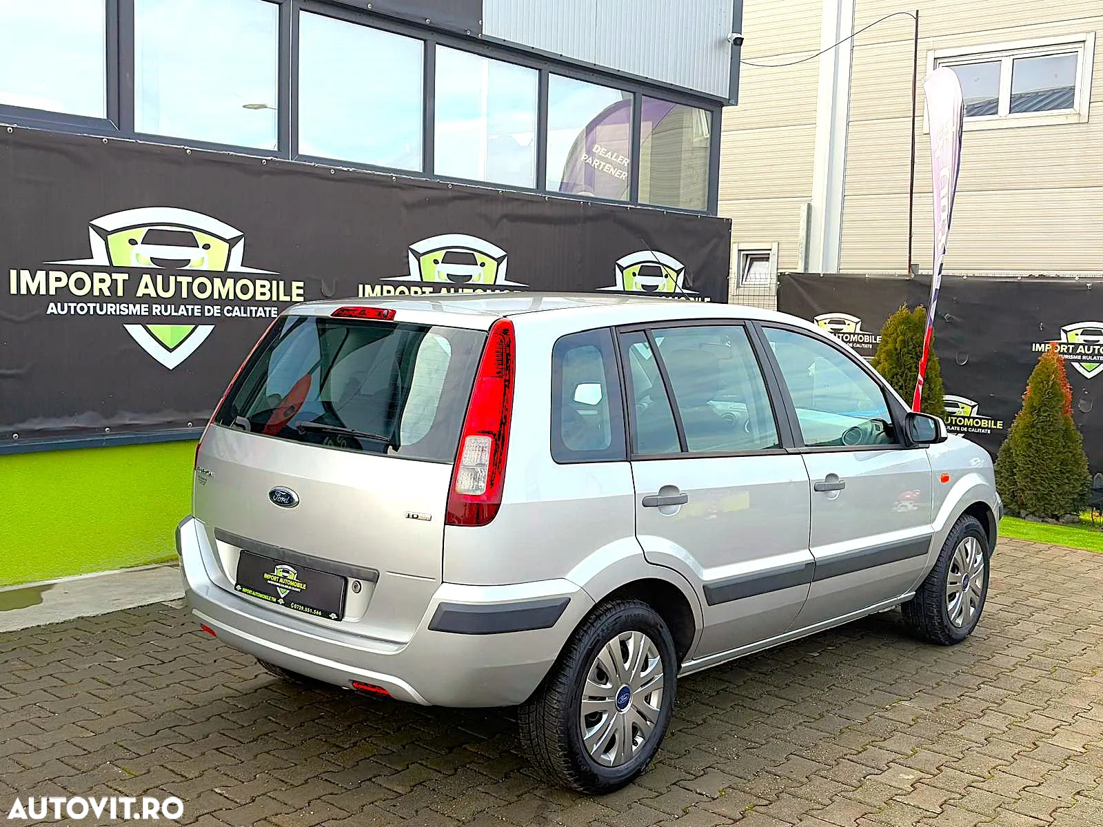Ford Fusion - 7