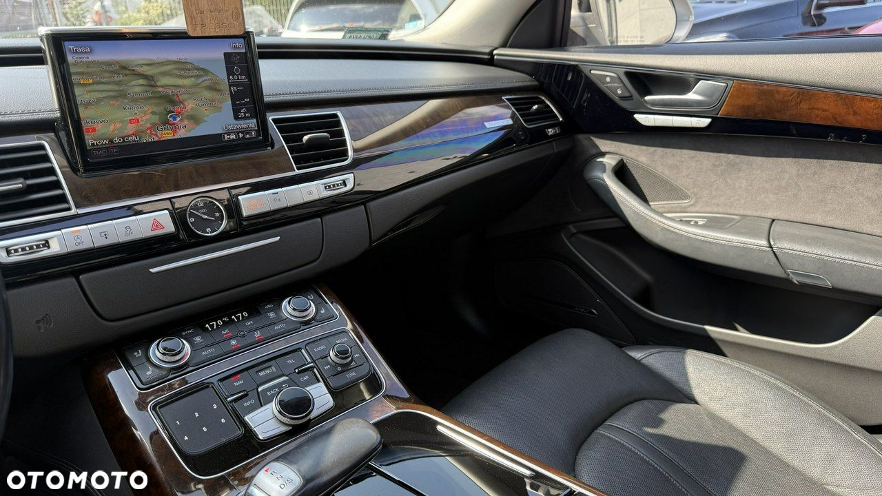 Audi A8 - 12