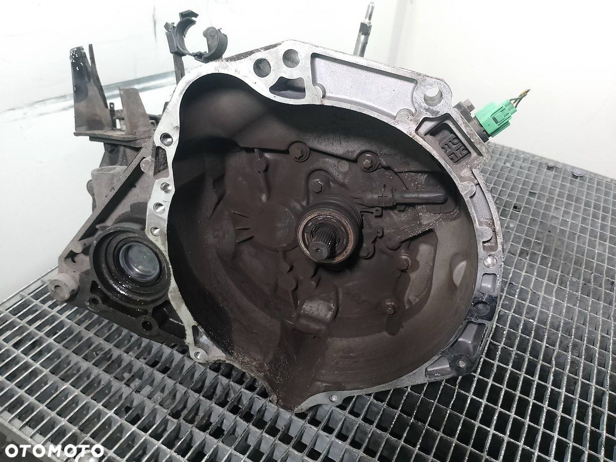 SKRZYNIA BIEGÓW MANUALNA NISSAN NOTE ( 05-12 ) JH3103 1.4 16V - 2