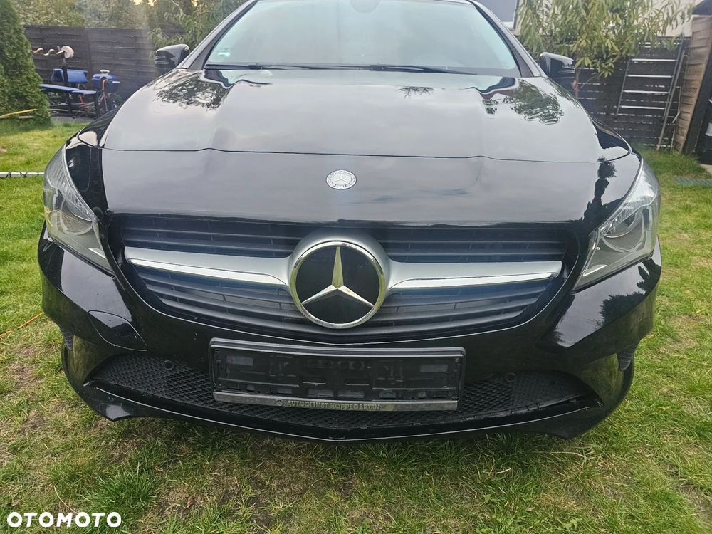 Mercedes-Benz CLA 200 CDI 7G-DCT AMG Line - 1
