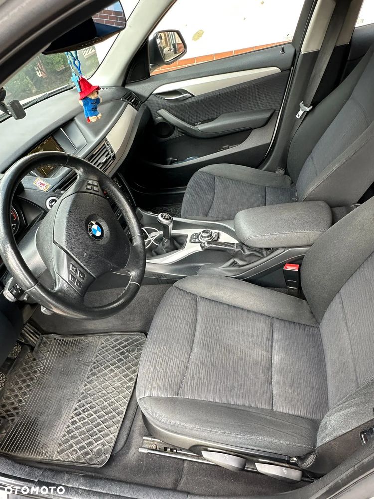 BMW X1 sDrive16d - 10