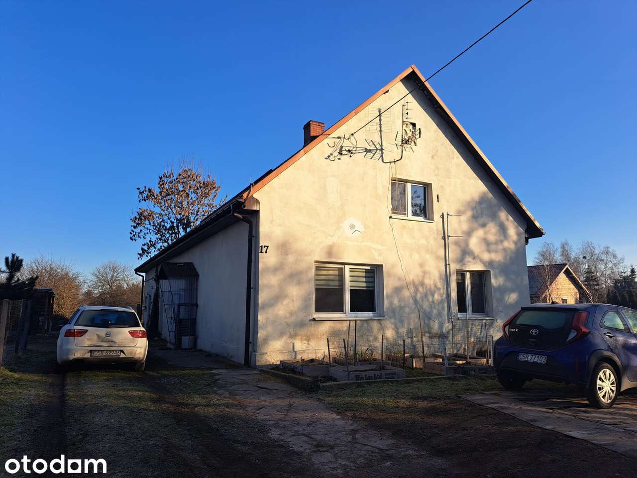 Dom z mozliwością adoptację dodatkowej powierzczni na mieszkanie - Pełny obrazek: 2/20