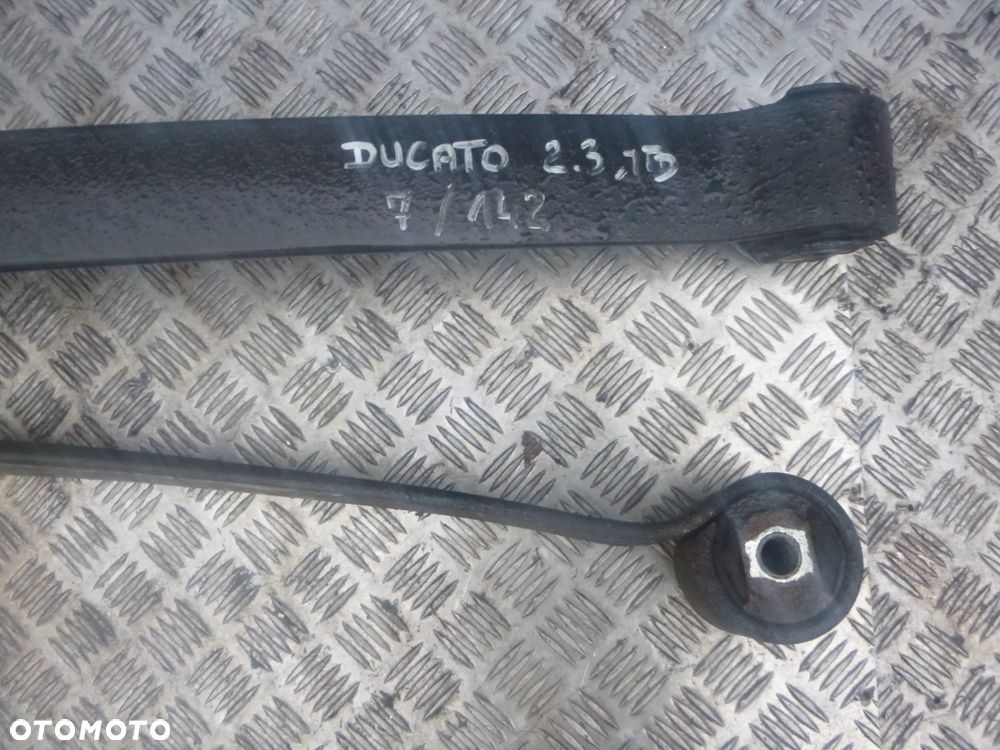 RESORY TYŁ 1 PIÓRO FIAT DUCATO III 2,3 JTD 2010r.   142*7cm (cena za komplet) - 3
