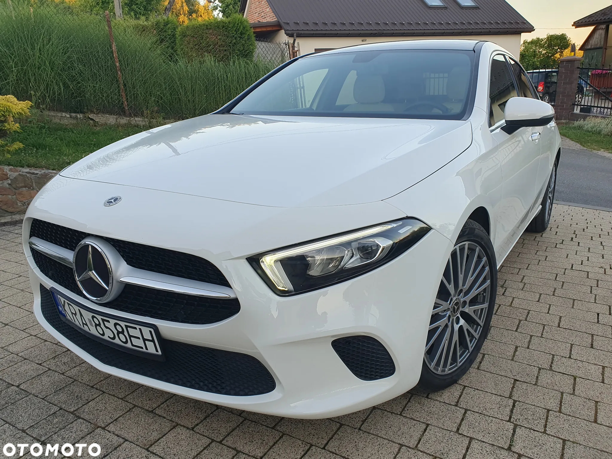 Mercedes-Benz Klasa A 220 4-Matic Style 7G-DCT - 33
