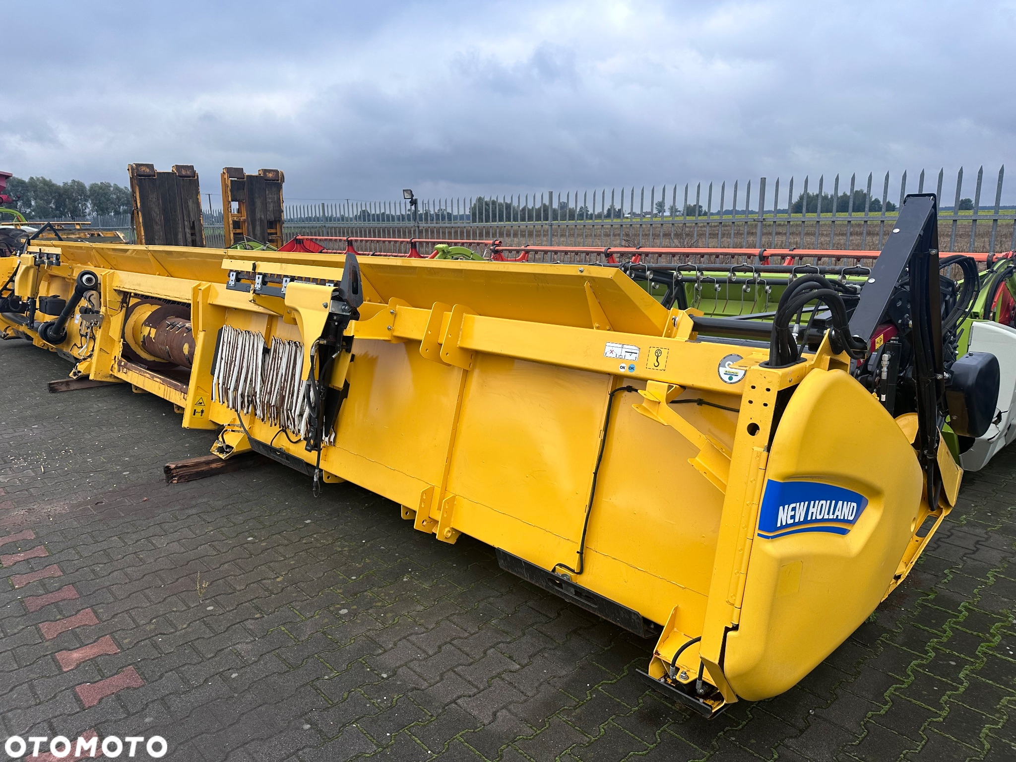 New Holland Heder  35V 1070 m Varifeed 2023 - 10