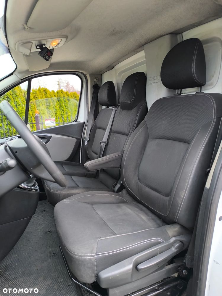 Nissan NV300 - 14