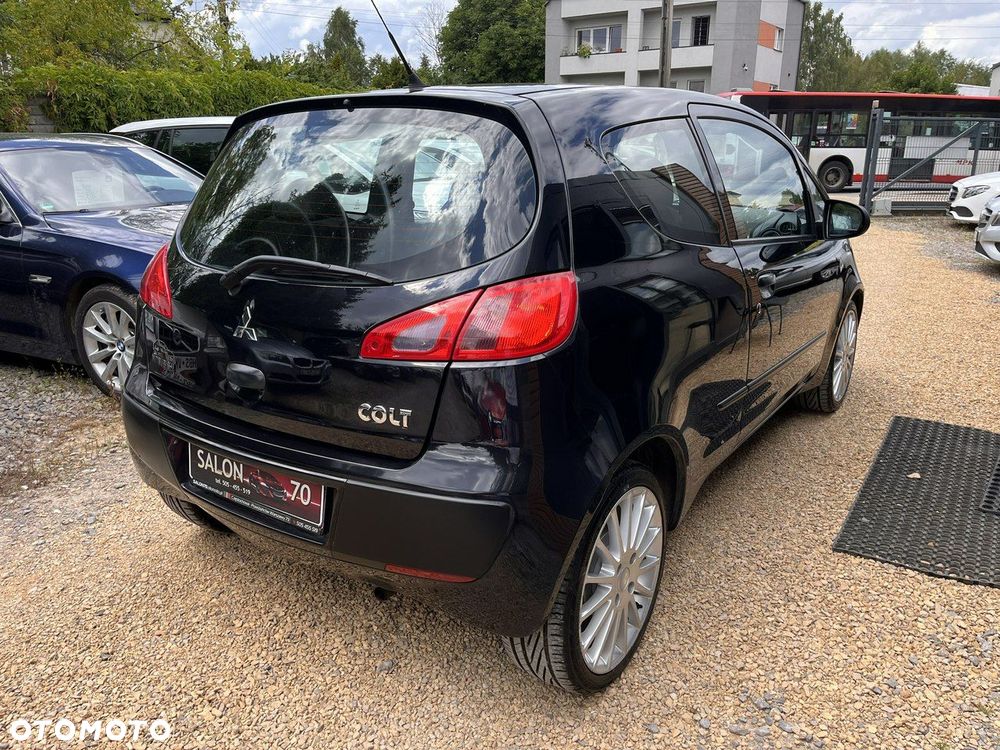 Mitsubishi Colt - 8
