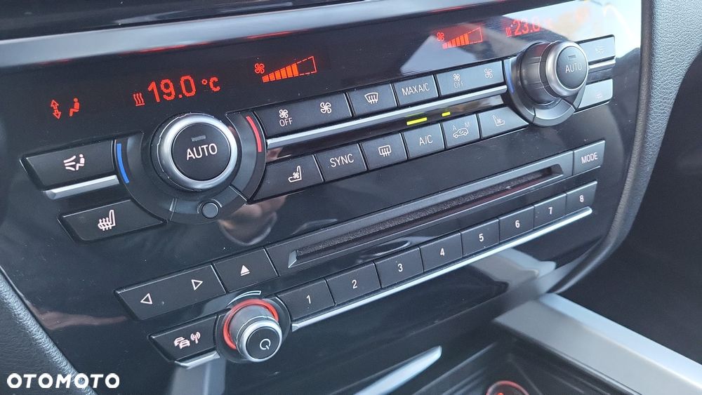 BMW X5 xDrive25d - 26
