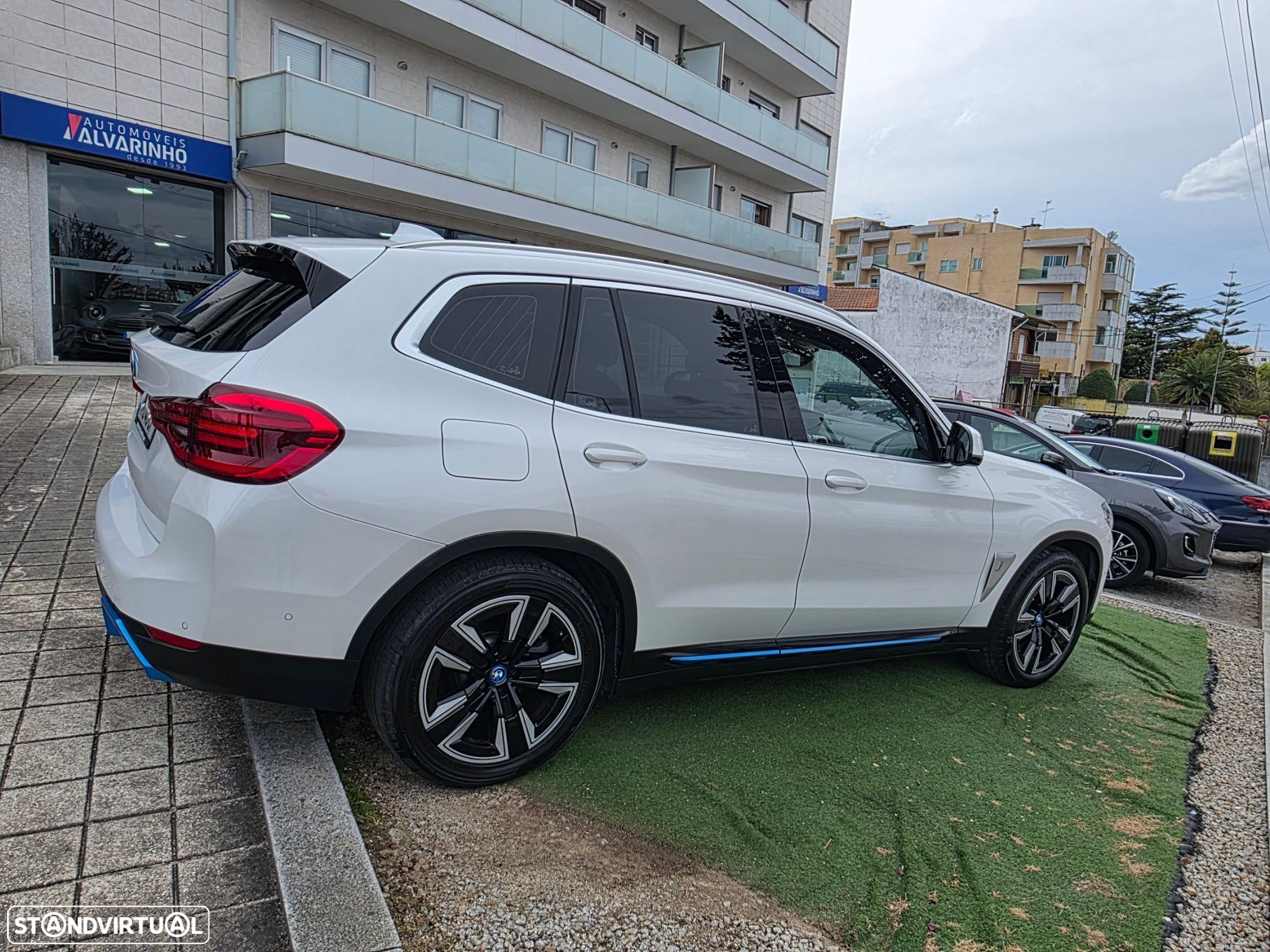 BMW iX3 Inspiring - 6