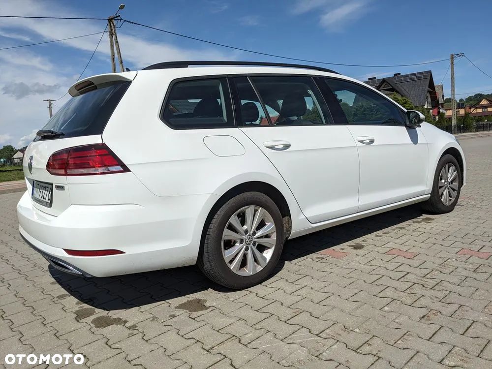 Volkswagen Golf - 5
