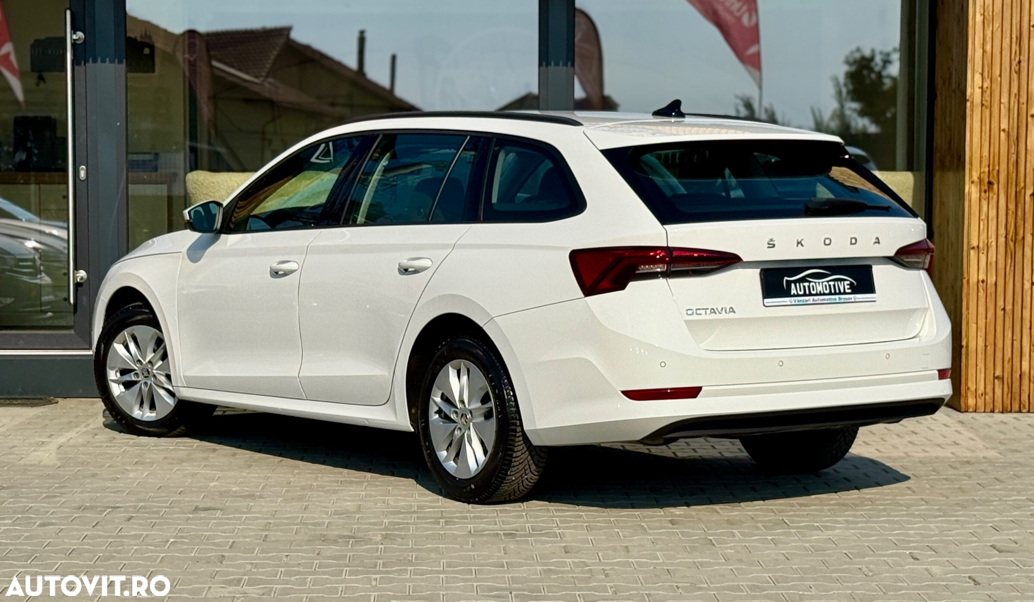 Skoda Octavia Combi 2.0 TDI Ambition - 17