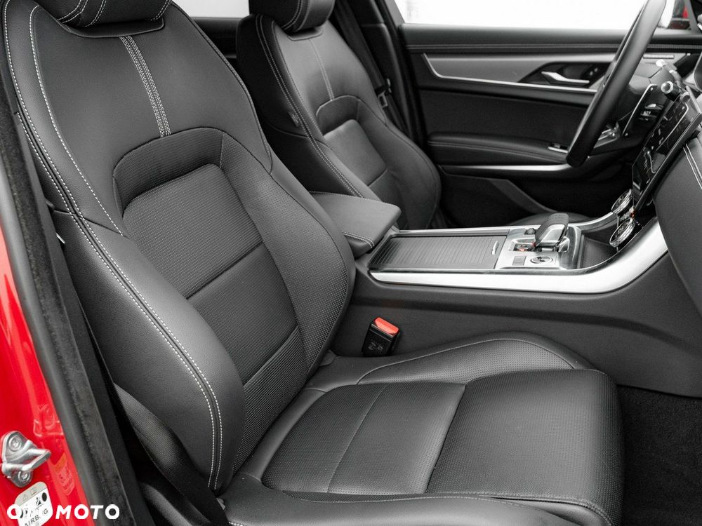 Jaguar XF 2.0 P250 R-Dynamic SE - 33