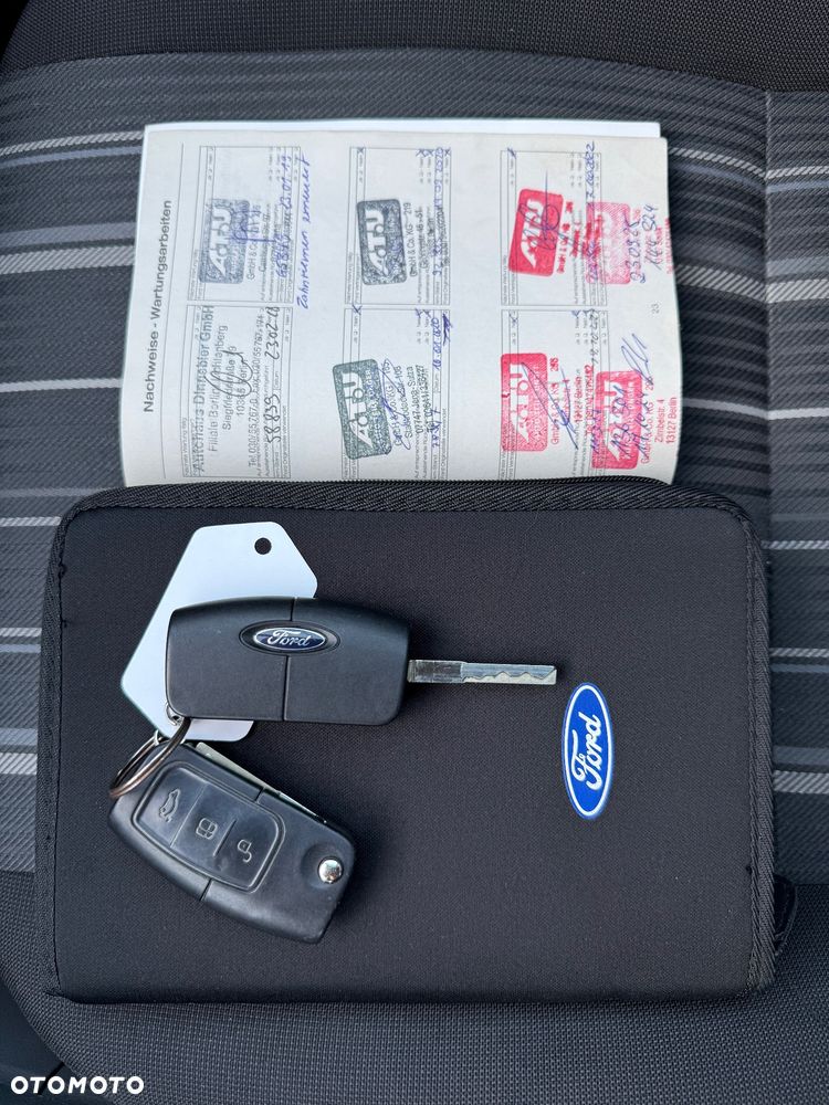 Ford Focus 1.6 16V Viva I - 19