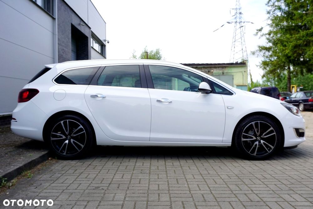 Opel Astra 1.4 T Cosmo S&S EU6 - 11