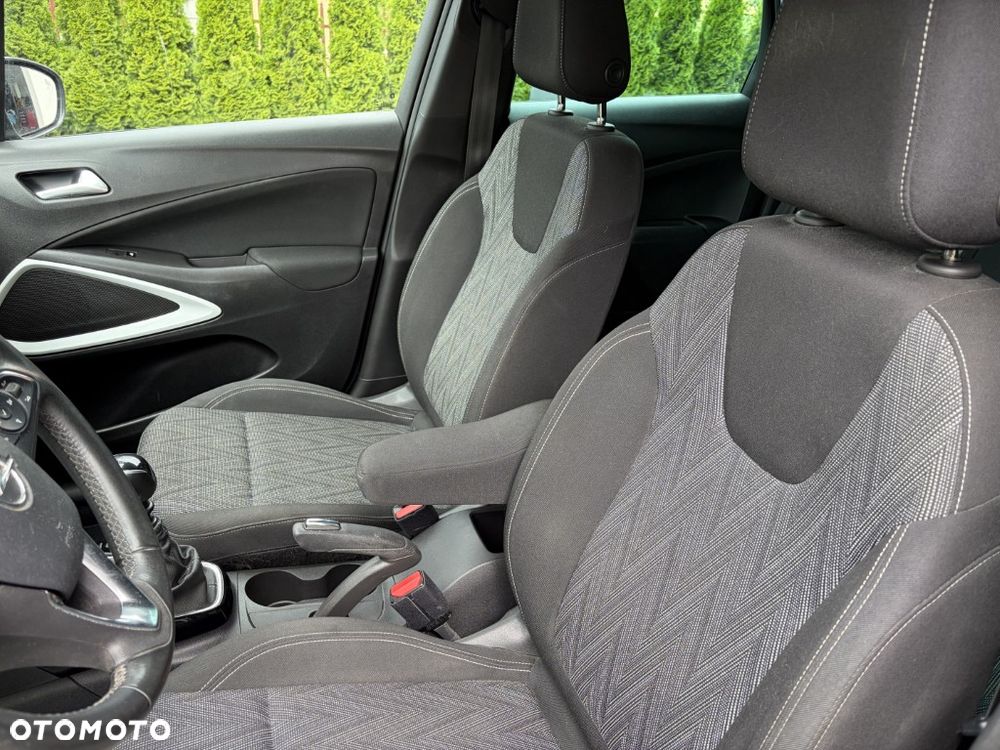 Opel Crossland X - 18