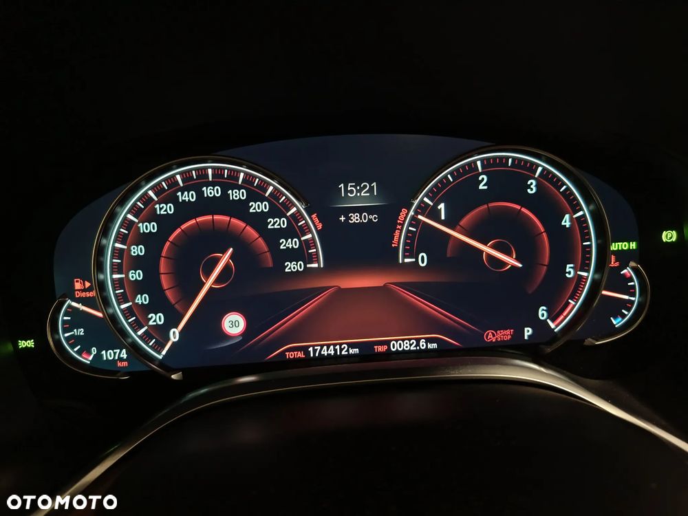 BMW Seria 7 730d xDrive - 22