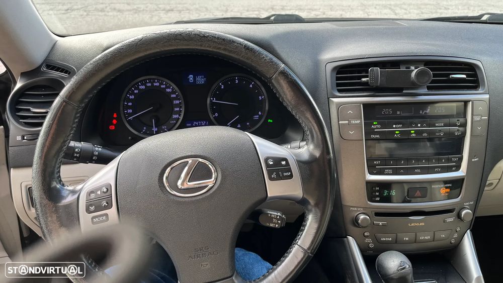 Lexus IS 200 d P.Executive 2G - 5