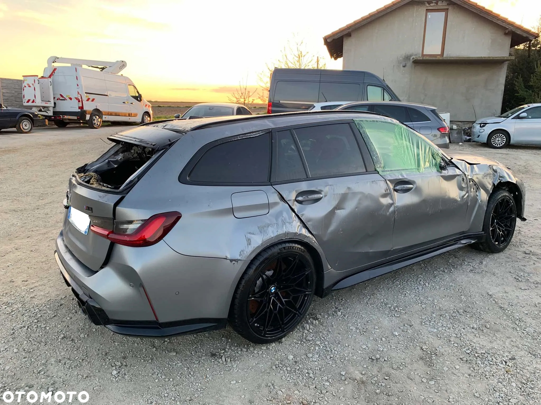 BMW M3 Competition Touring M xDrive - 38