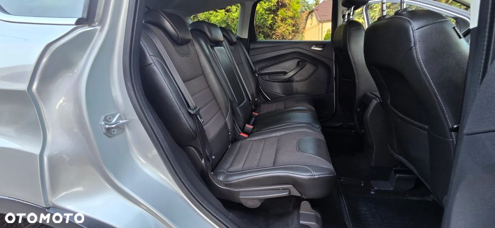 Ford Kuga 2.0 TDCi 4x4 Titanium - 33