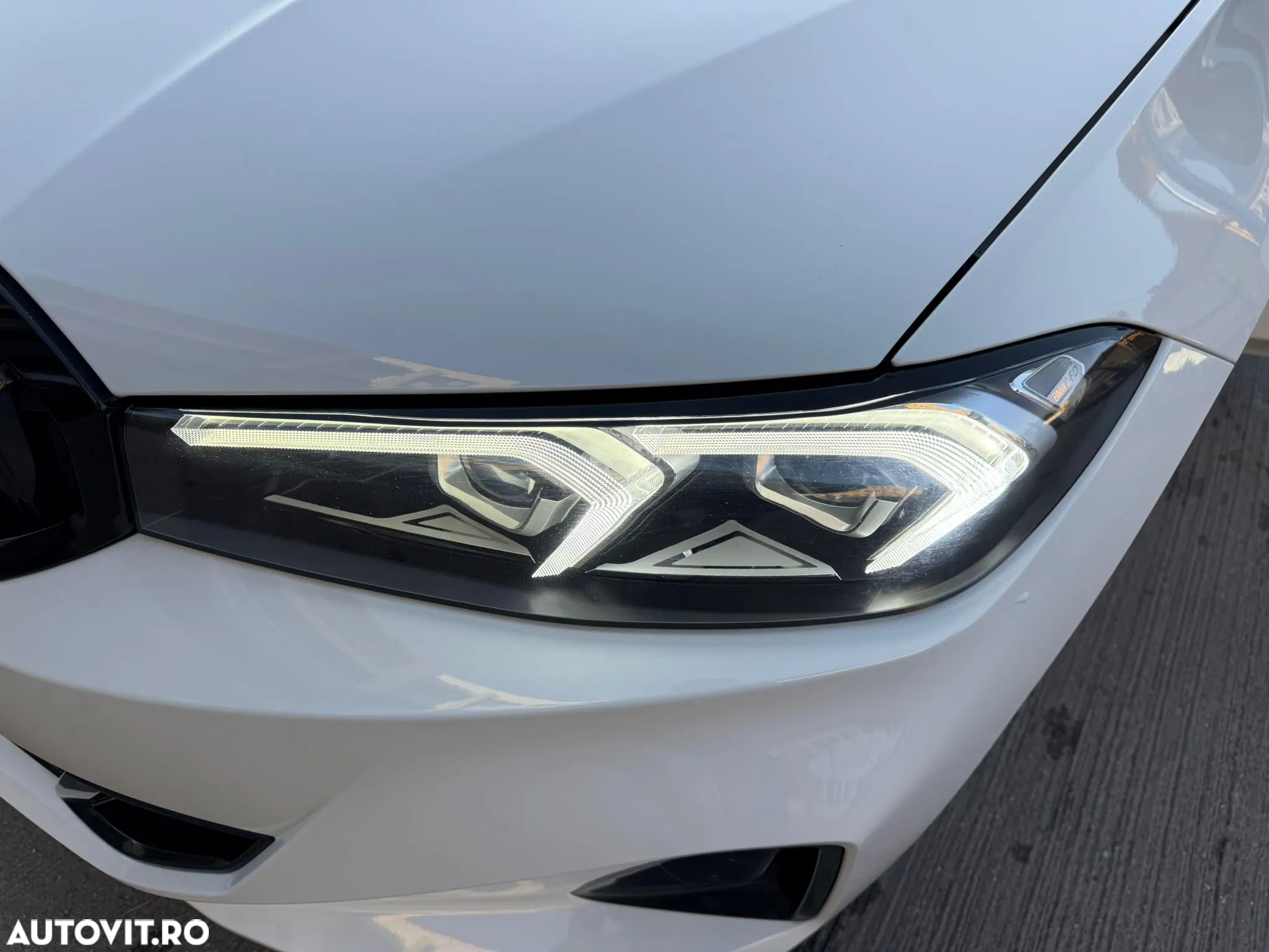 BMW Seria 3 330i xDrive AT - 18