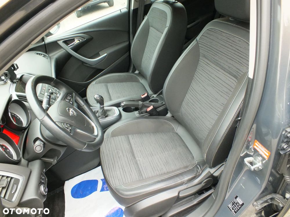 Opel Astra - 11