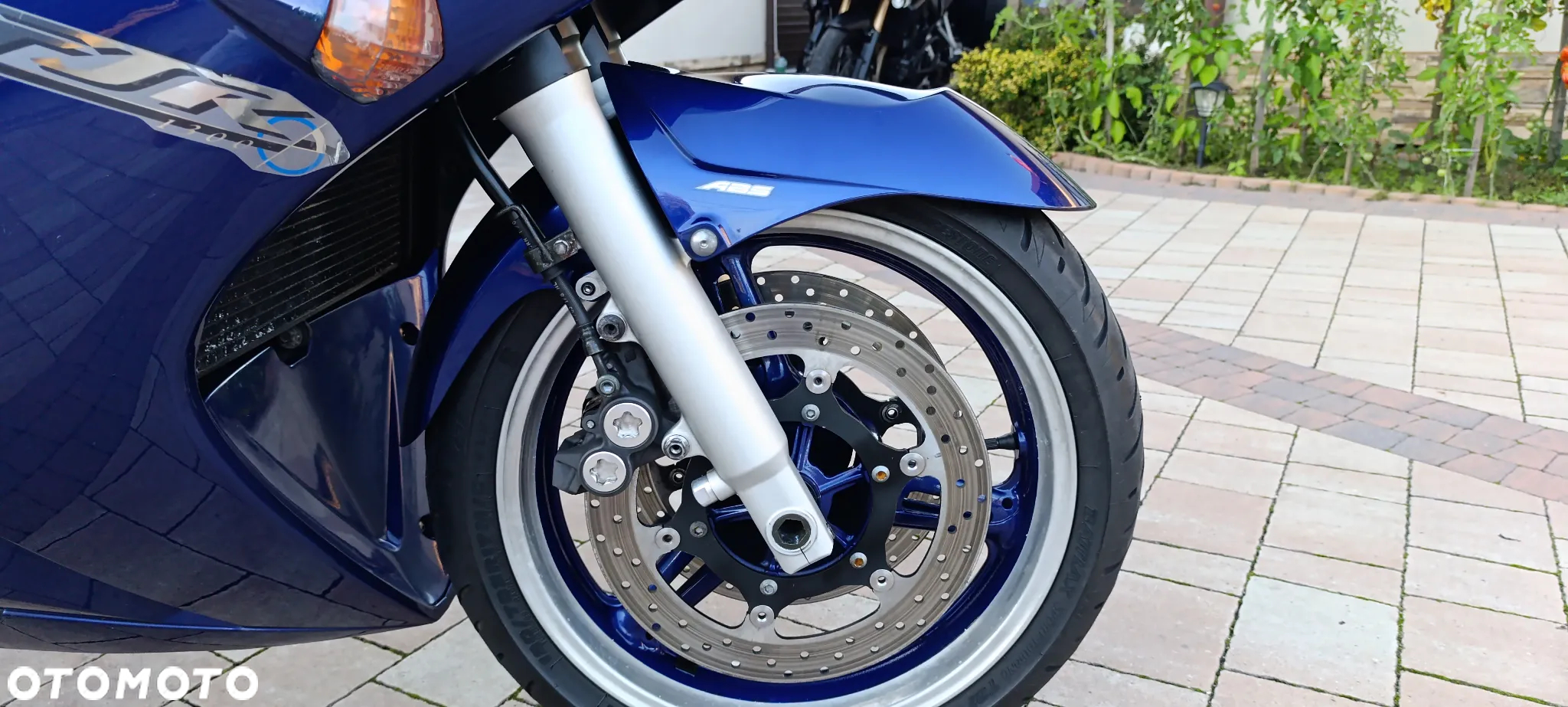 Yamaha FJR - 28