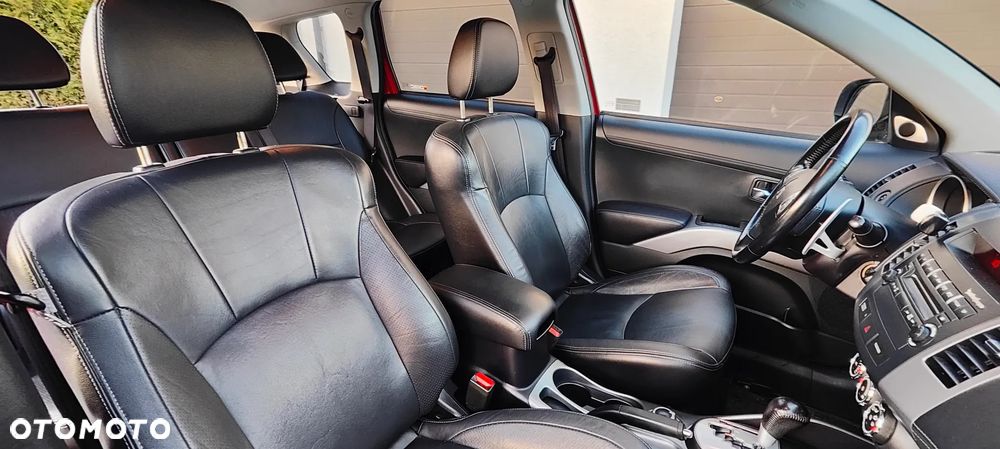 Mitsubishi Outlander 2.4 4WD CVT Intense - 12