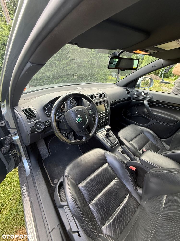 Skoda Octavia 2.0 TDI DPF RS DSG - 9