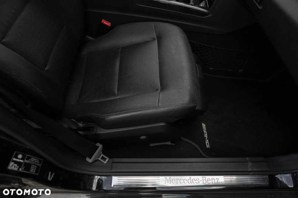 Mercedes-Benz Klasa E 350 CGI BlueEFFICIENCY 7G-TRONIC Avantgarde - 26