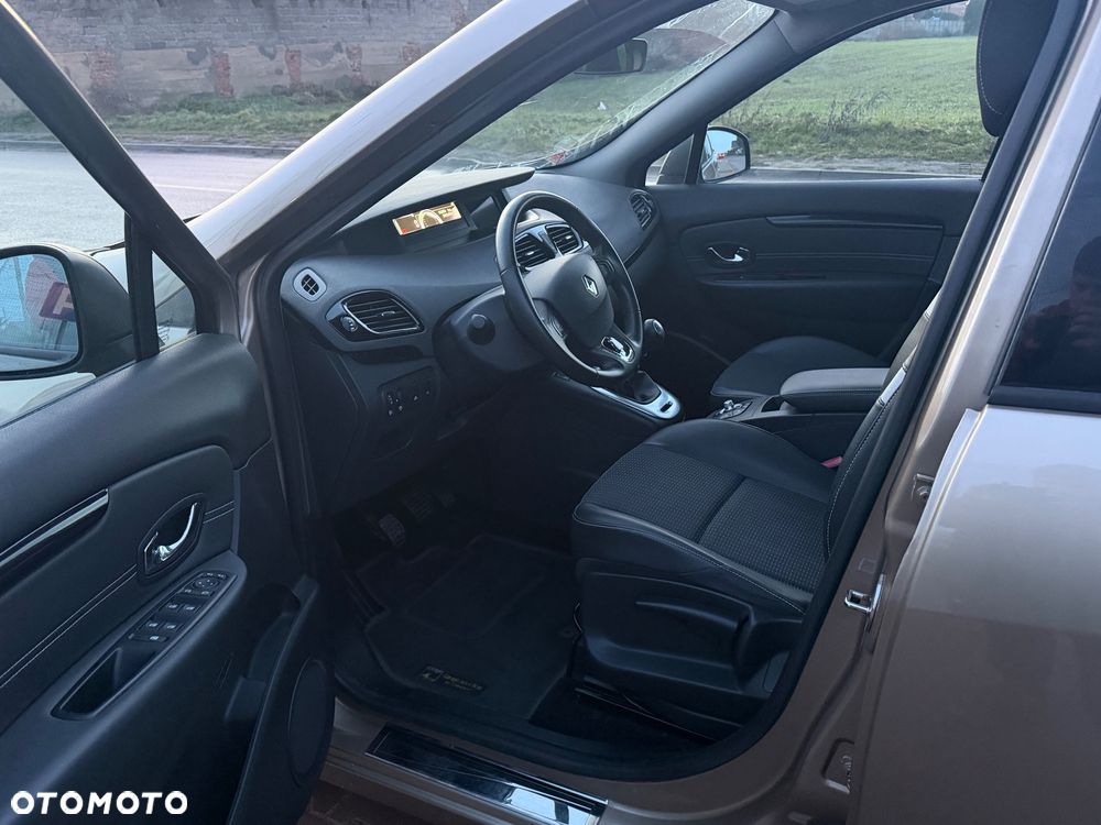 Renault Scenic Energy TCe 115 S&S LIMITED - 18