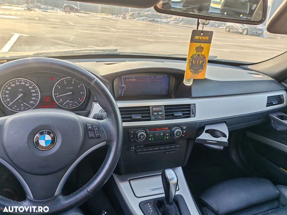 BMW Seria 3 318i Aut. Edition Sport - 8