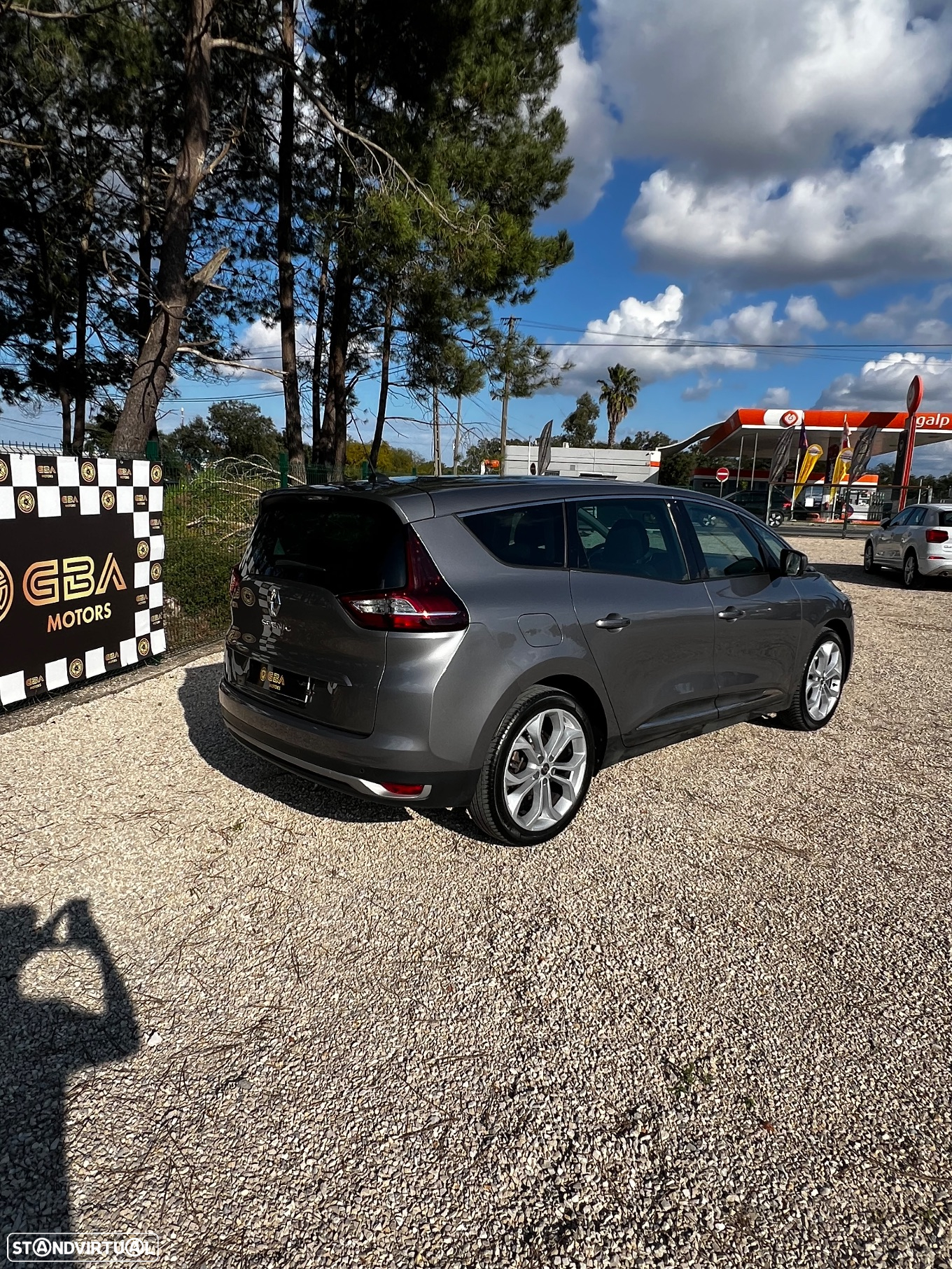 Renault Grand Scénic BLUE dCi 120 EDC LIMITED - 18