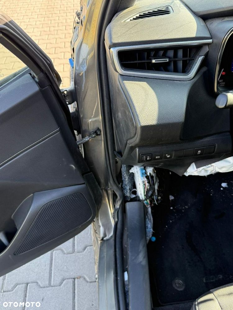 Toyota Corolla 1.8 Hybrid Executive - 13
