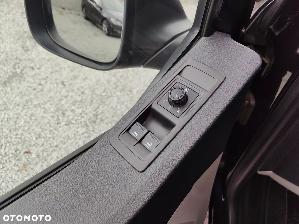 Volkswagen Transporter - 12