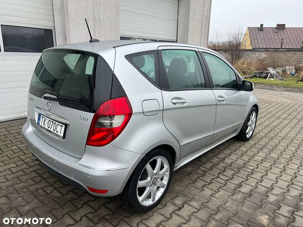 Mercedes-Benz Klasa A 200 CDI Autotronic Avantgarde - 4