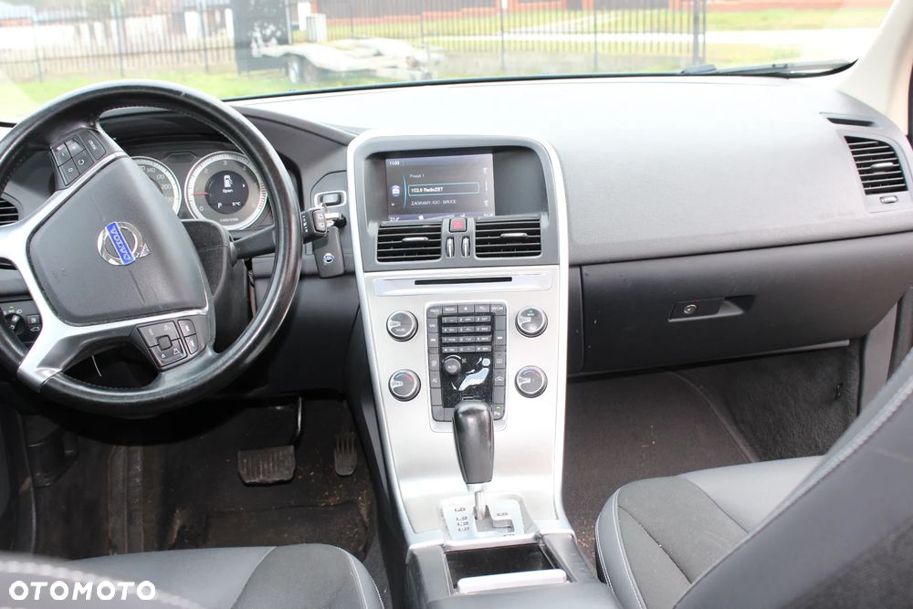 Volvo XC 60 D3 Momentum - 16