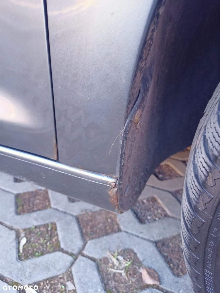 Volkswagen Touran 1.9 TDI - 16