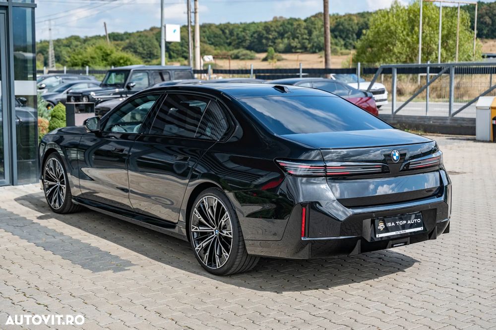 BMW Seria 7 740 xDrive - 13