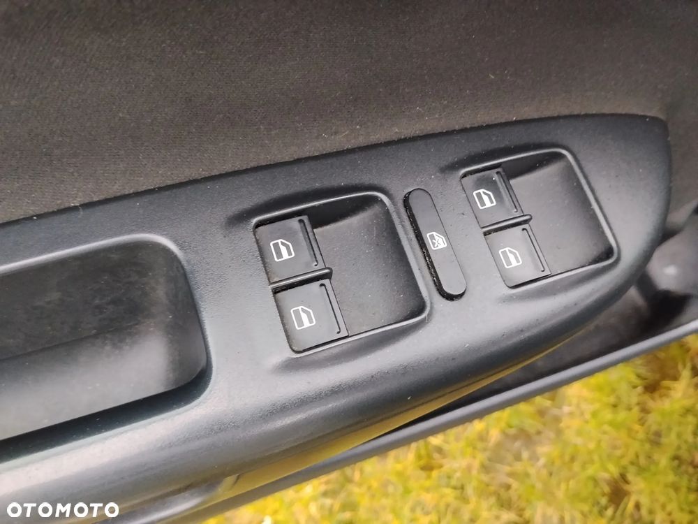 Skoda Octavia 2.0 TDI DPF Elegance - 23