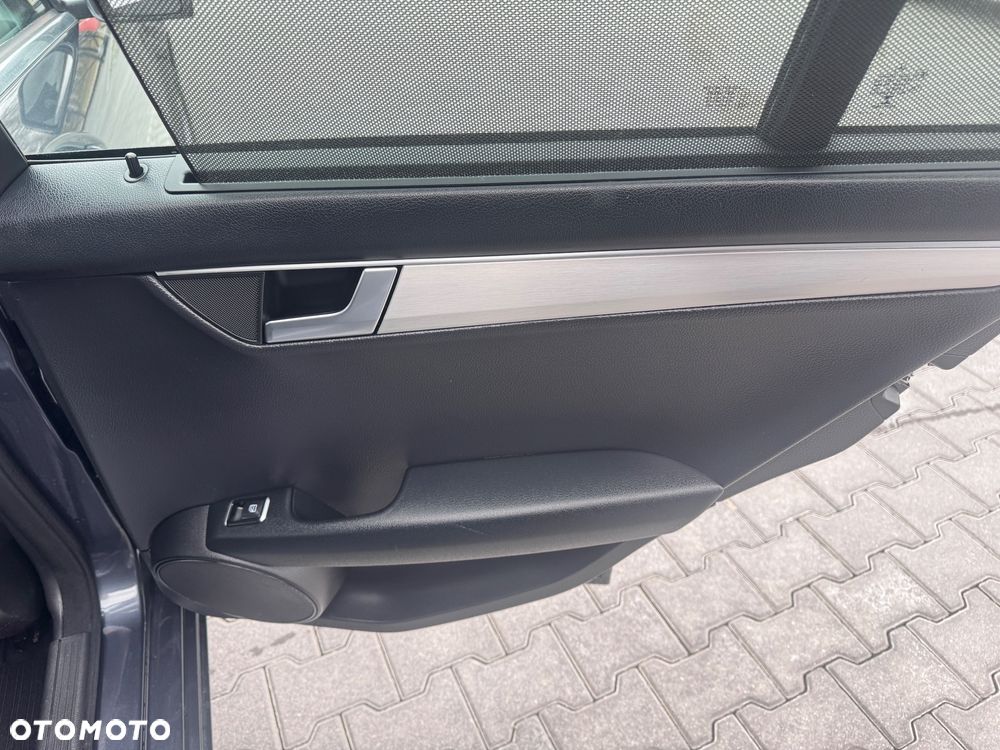 Mercedes-Benz Klasa C 200 CDI DPF (BlueEFFICIENCY) Elegance - 25