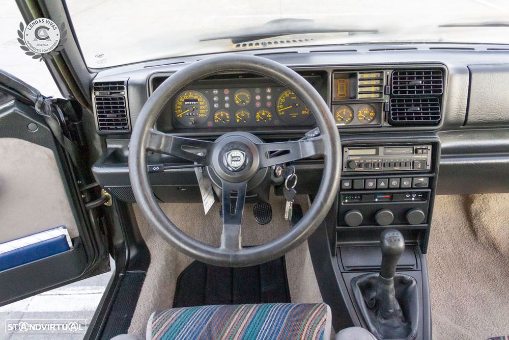 Lancia Delta 1.6 HF Turbo - 21
