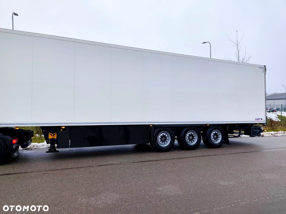 Schmitz Cargobull SKO 24 - 8