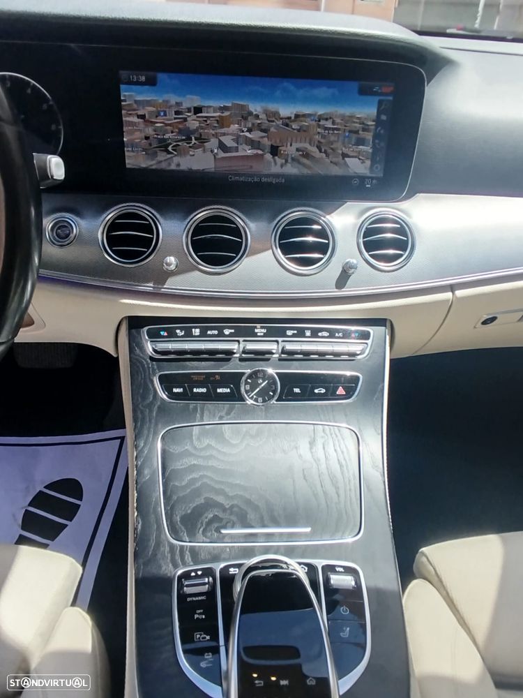 Mercedes-Benz E 300 de 4Matic 9G-TRONIC - 21