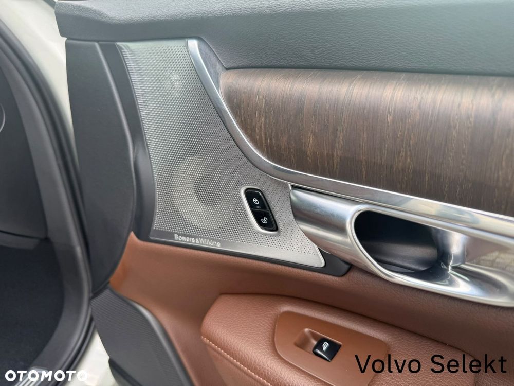 Volvo V90 Cross Country - 35