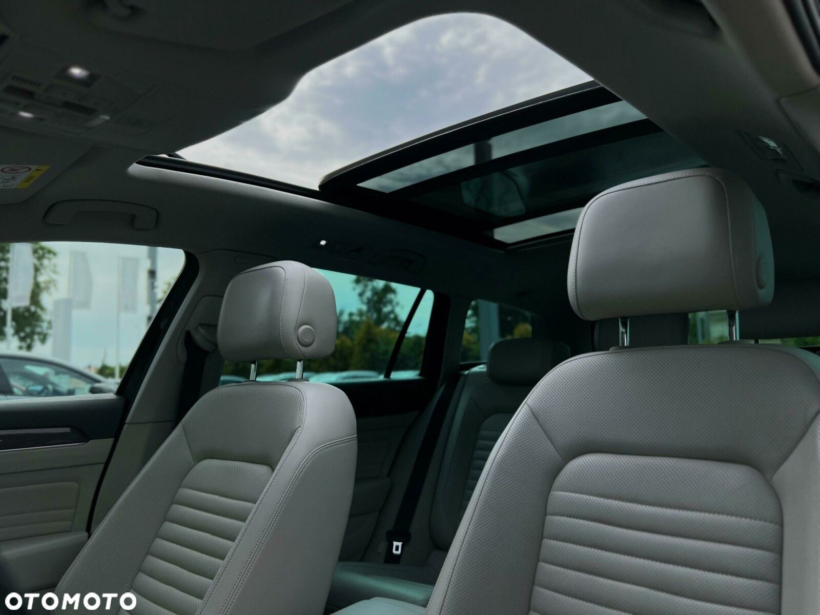 Volkswagen Passat - 40