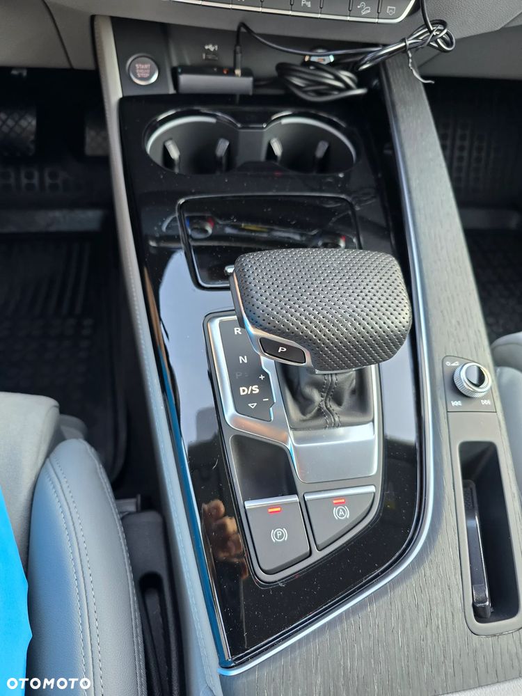 Audi A4 Allroad - 12