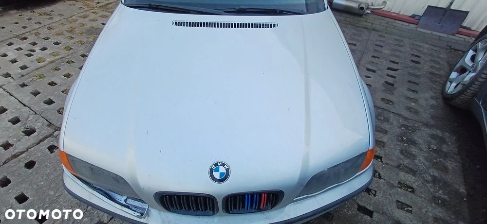 BMW e46 SEDAN TITANSILBER MASKA przedlift - 1