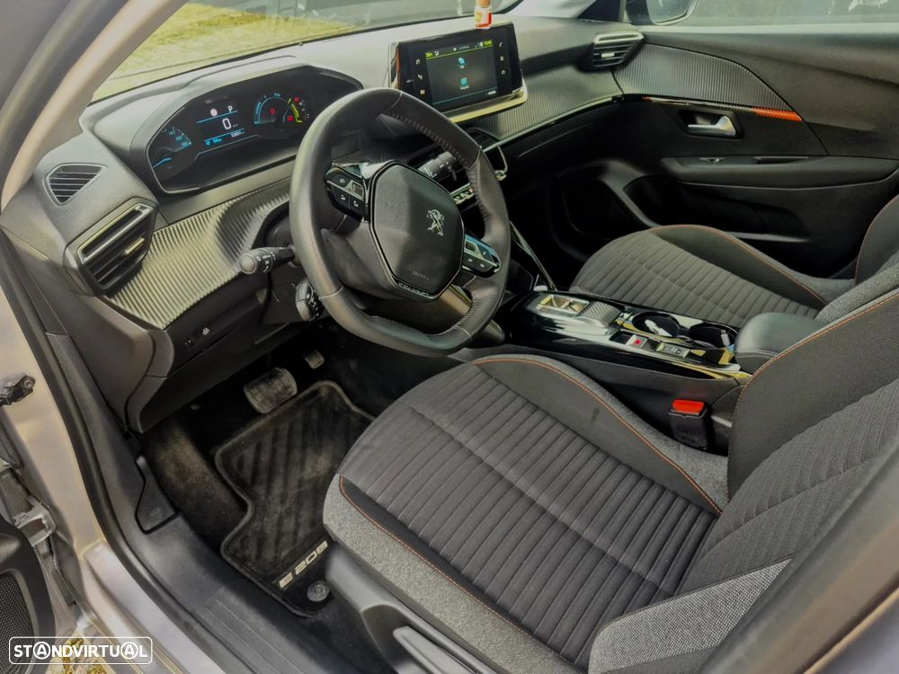 Peugeot e-208 Active - 12