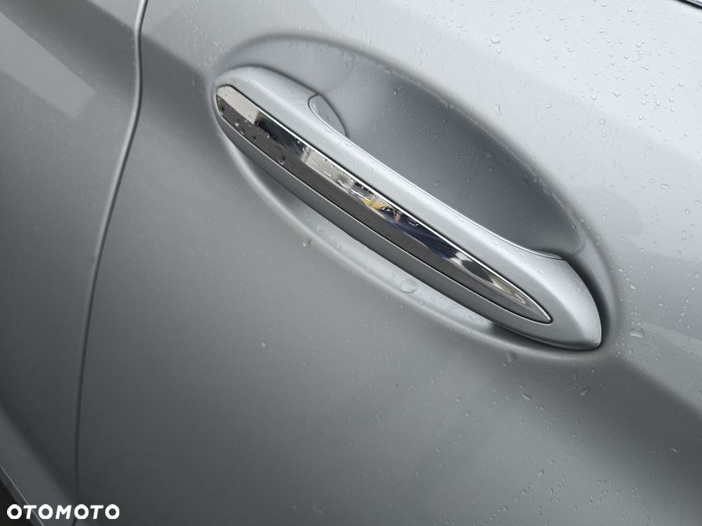 BMW Seria 5 520d - 27