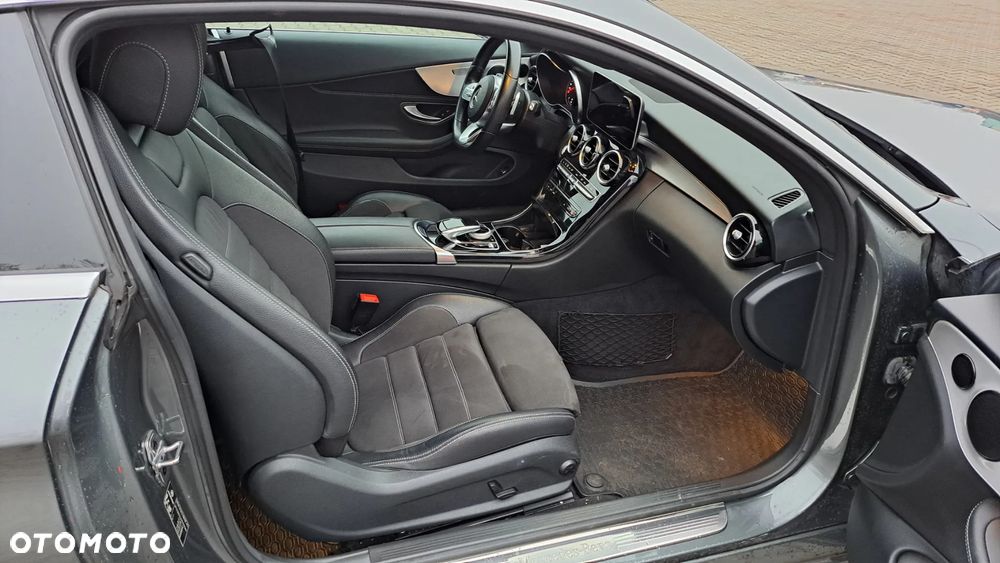 Mercedes-Benz Klasa C 220 d 9G-TRONIC AMG Line - 14